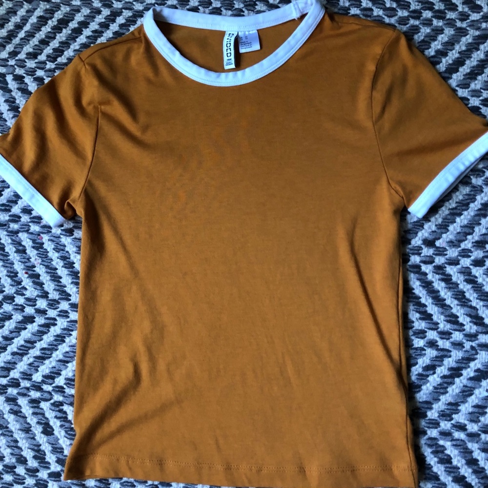 Basic short sleeve tee dark orange color
